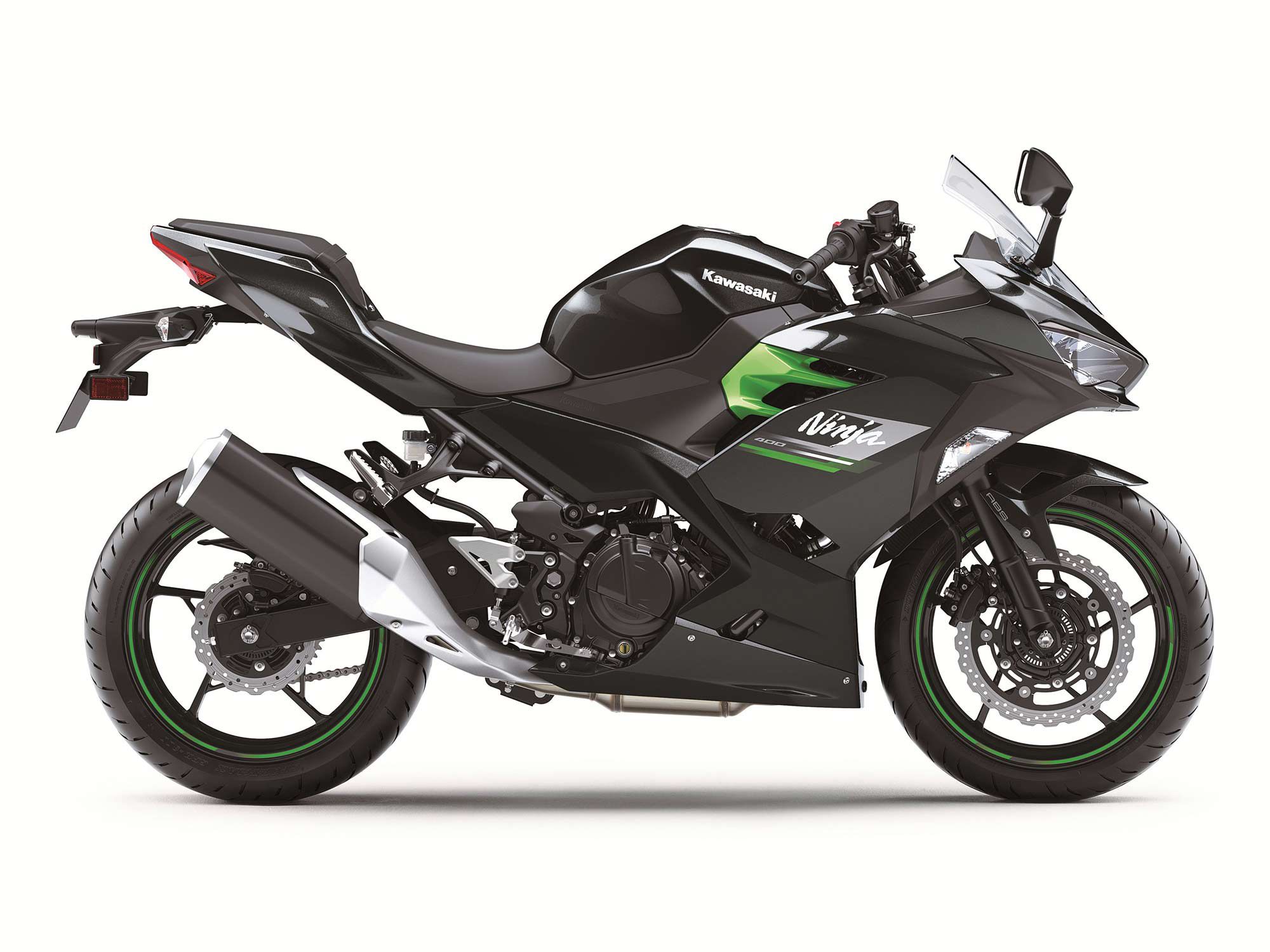 The Ninja 400 in Metallic Carbon Gray/Metallic Matte Carbon Gray.