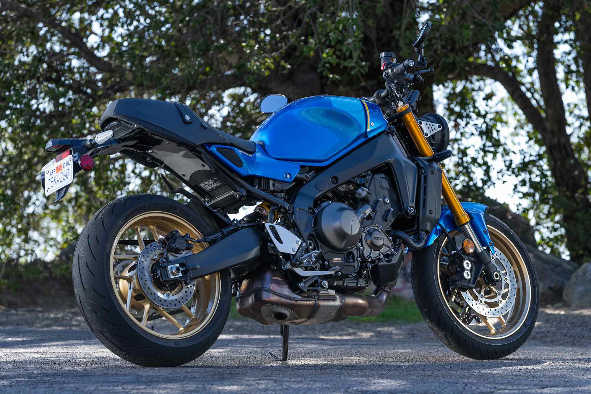 Motorcyclists seeking an attractive sport naked with many of the modern bells and whistles will appreciate Yamaha’s $9,999 XSR900.